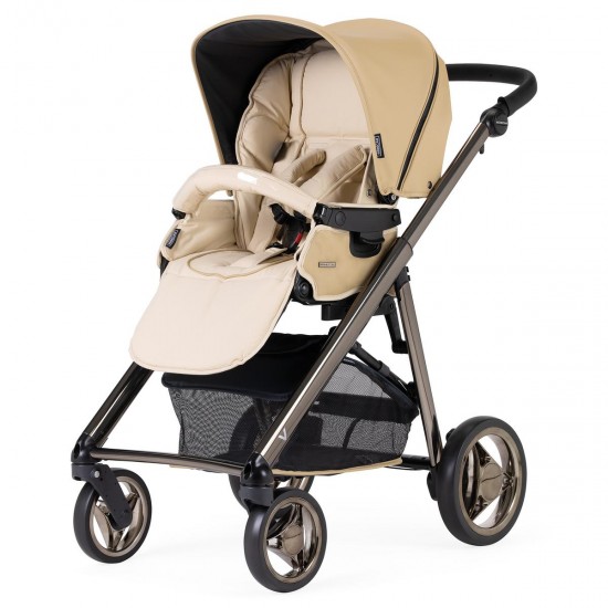 Lie flat car outlet seat travel system